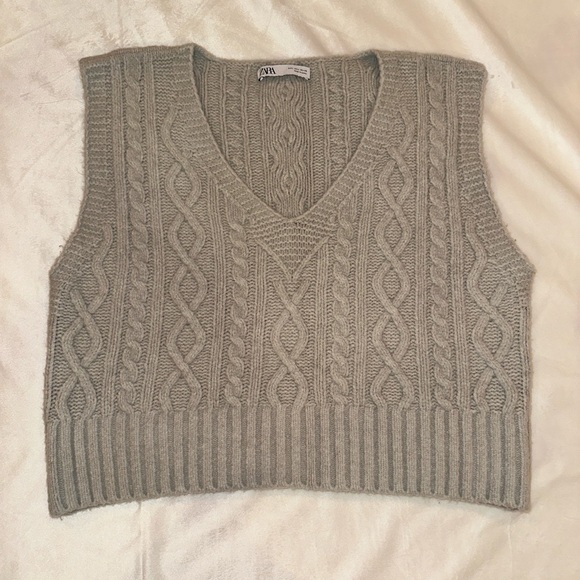 Zara Cable Knit Sweater Vest - Gray - Picture 1 of 3
